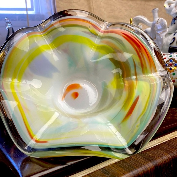 Vintage Italy Murano Style Beautiful Hand Made Glass Bowl - Picture 6 of 12